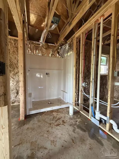 Bath - 5130 Blackmon Dr, Jay, FL 32565 photo 1 of 4