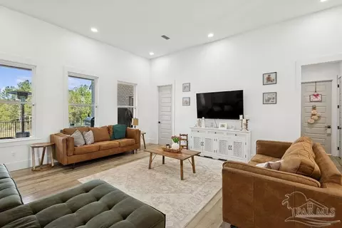 Living - 11278 Old Pine Loop Rd, Jay, FL 32565 photo 4 of 4