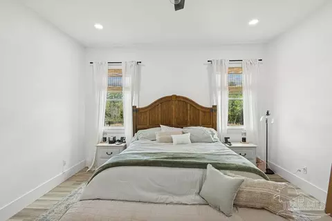 Bedroom - 11278 Old Pine Loop Rd, Jay, FL 32565 photo 2 of 5