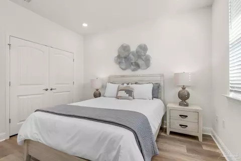 Bedroom - 5017 Sanborn Dr, Milton, FL 32570 photo 9 of 9