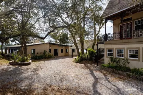 427 Vancouver St, Pensacola, FL 32507