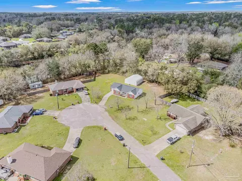 View/Area - 902 Heathrow Dr, Cantonment, FL 32533 photo 4 of 6