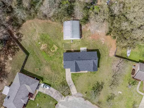 View/Area - 902 Heathrow Dr, Cantonment, FL 32533 photo 2 of 6
