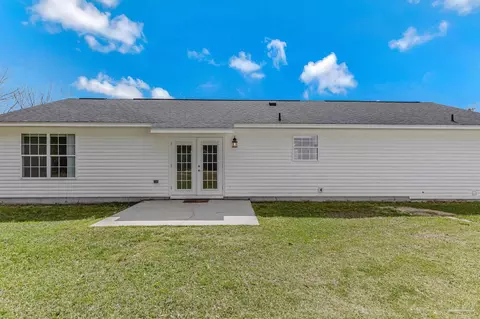 Exterior - 902 Heathrow Dr, Cantonment, FL 32533 photo 13 of 19