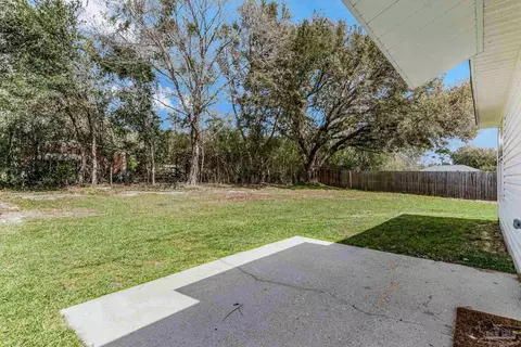 Exterior - 902 Heathrow Dr, Cantonment, FL 32533 photo 11 of 19