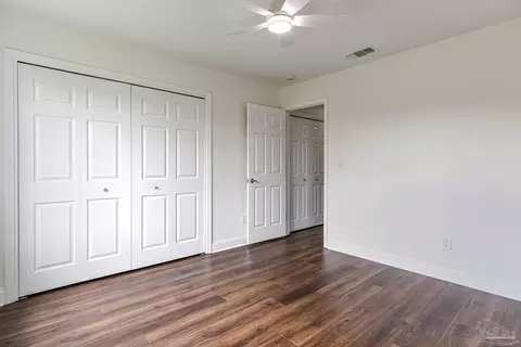 Bedroom - 902 Heathrow Dr, Cantonment, FL 32533 photo 3 of 7