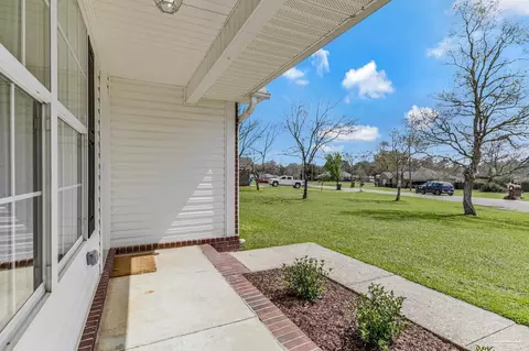 Exterior - 902 Heathrow Dr, Cantonment, FL 32533 photo 9 of 19