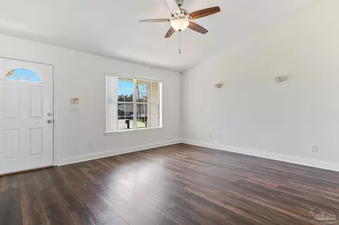 Living - 902 Heathrow Dr, Cantonment, FL 32533 photo 2 of 9