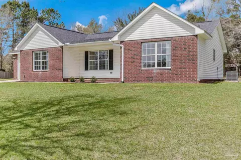 Exterior - 902 Heathrow Dr, Cantonment, FL 32533 photo 6 of 19