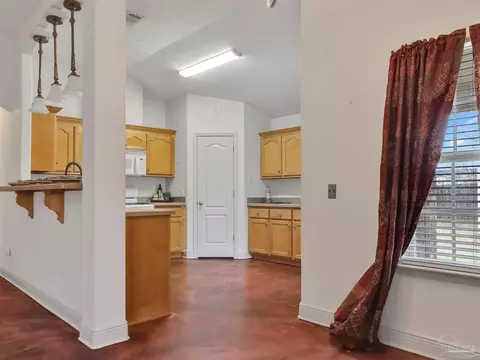 5081 Covington Dr, Pace, FL 32571 photo 13