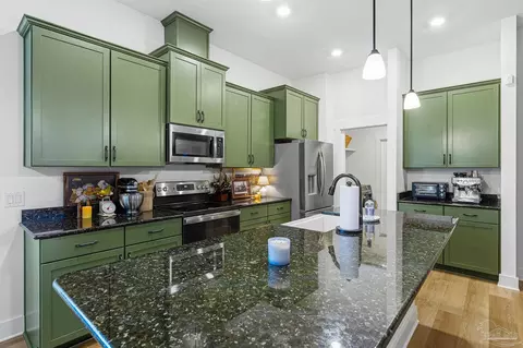 Kitchen - 5663 Dunridge Dr, Pace, FL 32571 photo 2 of 3