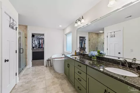 Bath - 5663 Dunridge Dr, Pace, FL 32571 photo 1 of 3