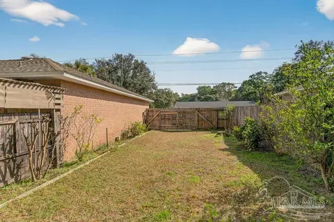 Exterior - 4331 Audiss Rd, Milton, FL 32583 photo 10 of 14