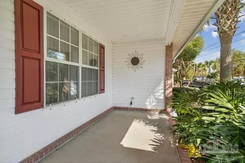 Exterior - 4331 Audiss Rd, Milton, FL 32583 photo 11 of 14