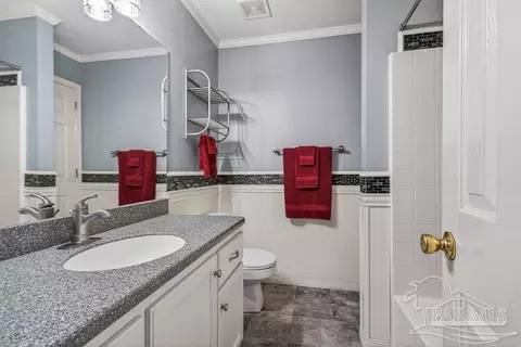 Bath - 4331 Audiss Rd, Milton, FL 32583 photo 1 of 5