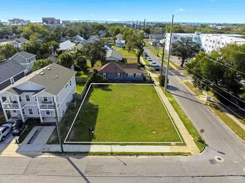 000 W Wright St, Pensacola, FL 32501