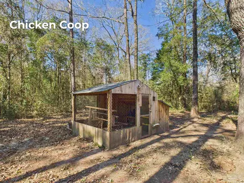 9866 Red Rock Rd, Milton, FL 32583