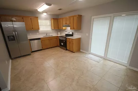 Kitchen - 5354 Windham Rd, Milton, FL 32570 photo 1 of 10