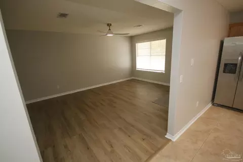 Living - 5354 Windham Rd, Milton, FL 32570 photo 4 of 4
