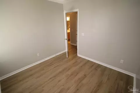 Bedroom - 5354 Windham Rd, Milton, FL 32570 photo 5 of 6
