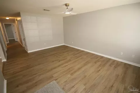 Living - 5354 Windham Rd, Milton, FL 32570 photo 1 of 4