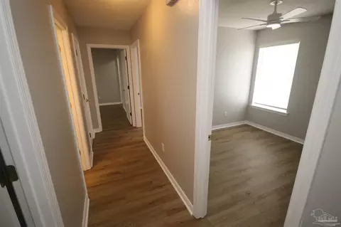 Entry Way - 5354 Windham Rd, Milton, FL 32570 photo 2 of 3