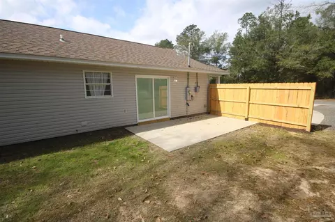 Exterior - 5354 Windham Rd, Milton, FL 32570 photo 6 of 8