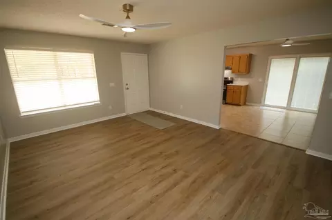 Living - 5354 Windham Rd, Milton, FL 32570 photo 3 of 4