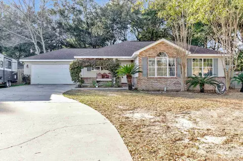 6604 Woodbrook Ct, Milton, FL 32583