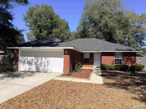 8940 Longmont Way, Milton, FL 32583