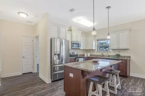 Kitchen - 3266 Bernath Dr, Milton, FL 32583 photo 2 of 2