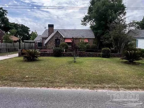 1317 Wilson Ave, Pensacola, FL 32507