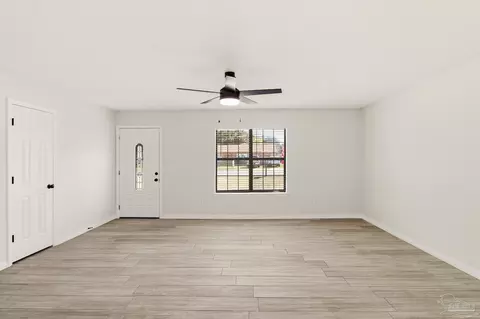 Living - 5125 Central Dr, Pace, FL 32571 photo 6 of 7