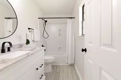 Bath - 5125 Central Dr, Pace, FL 32571 photo 4 of 6