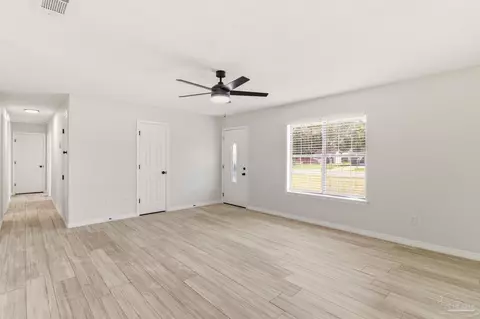 Living - 5125 Central Dr, Pace, FL 32571 photo 4 of 7