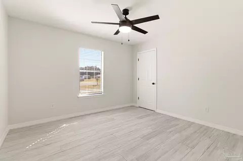 Bedroom - 5125 Central Dr, Pace, FL 32571 photo 3 of 4