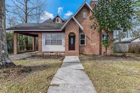 817 Douglas Ave, Brewton, AL 36426