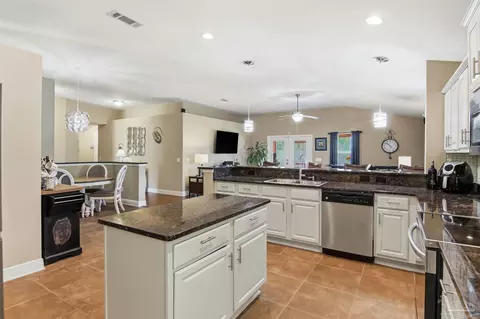 Kitchen - 5808 Dunridge Dr, Pace, FL 32571 photo 6 of 7