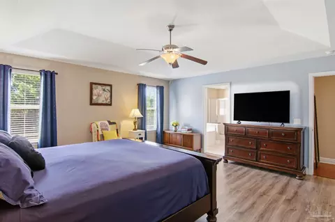 Bedroom - 5808 Dunridge Dr, Pace, FL 32571 photo 2 of 6