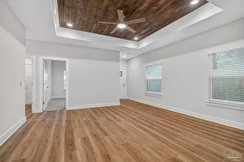 Living - 6115 Carroll Rd, Milton, FL 32583 photo 3 of 5