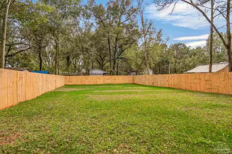 Exterior - 6115 Carroll Rd, Milton, FL 32583 photo 2 of 7