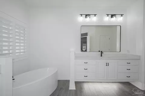 Bath - 3056 Killarney Dr, Pace, FL 32571 photo 3 of 8