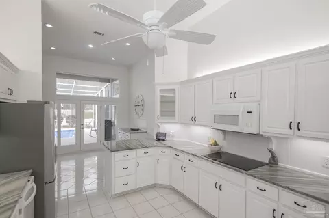 Kitchen - 3056 Killarney Dr, Pace, FL 32571 photo 4 of 6