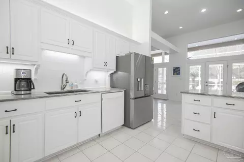 Kitchen - 3056 Killarney Dr, Pace, FL 32571 photo 5 of 6