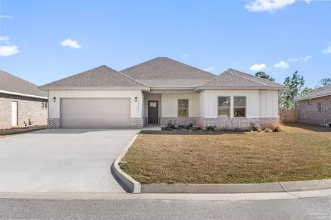 5521 Chenier Dr, Gulf Breeze, FL 32563