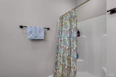 Bath - 3275 Melvin Dr, Pace, FL 32571 photo 11 of 11