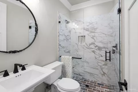 Bath - 3275 Melvin Dr, Pace, FL 32571 photo 2 of 11