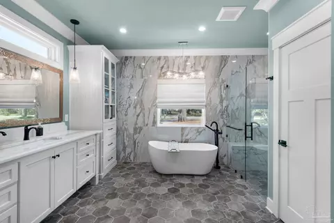 Bath - 3275 Melvin Dr, Pace, FL 32571 photo 1 of 11