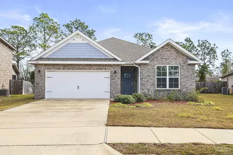 1940 Cambridge Park Dr, Gulf Breeze, FL 32563