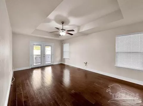 Living - 4474 Hampton Bay Blvd, Milton, FL 32583 photo 3 of 6